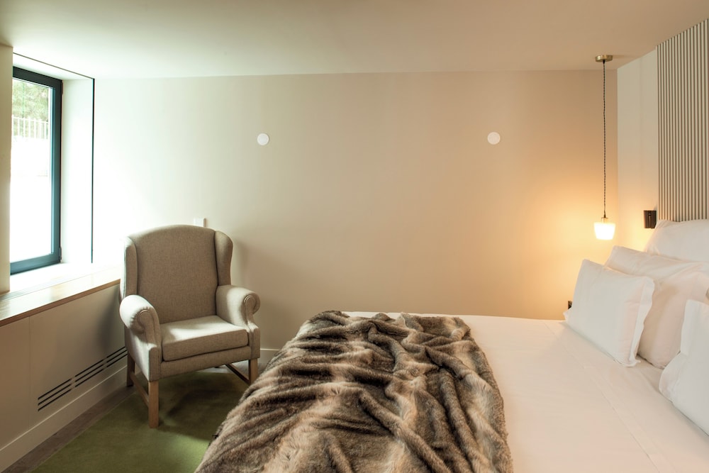 2 Bedrooms, Superior, Double and Twin Beds