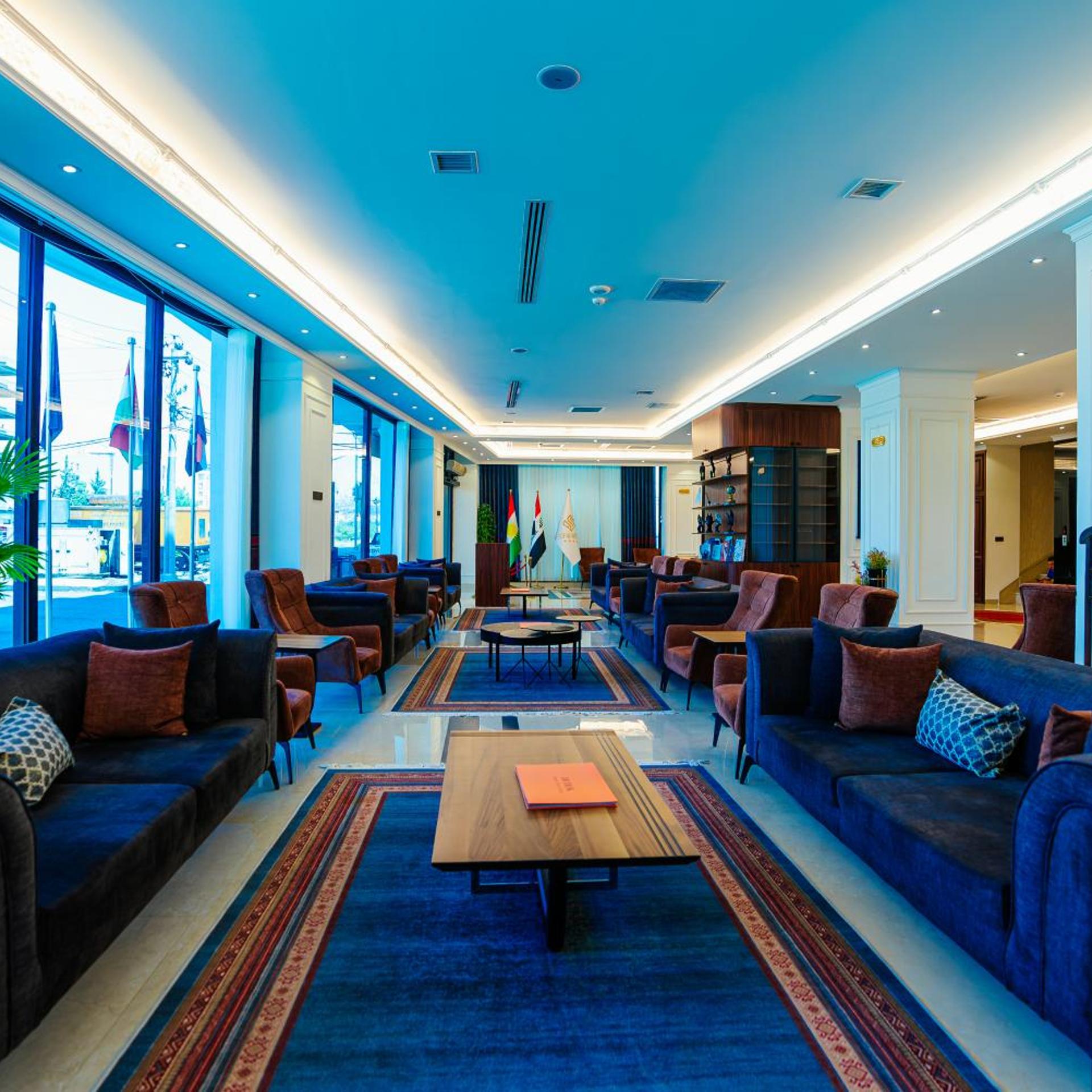 Sofia Hotel 40/64