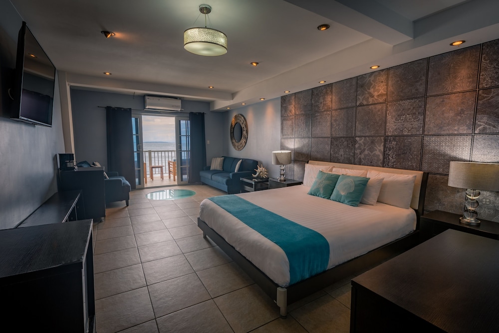 Tropical Suites Hotel 27/67