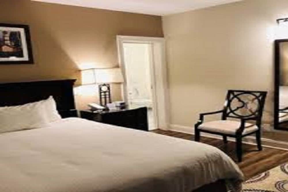 Premier, King Bed, Executive Level