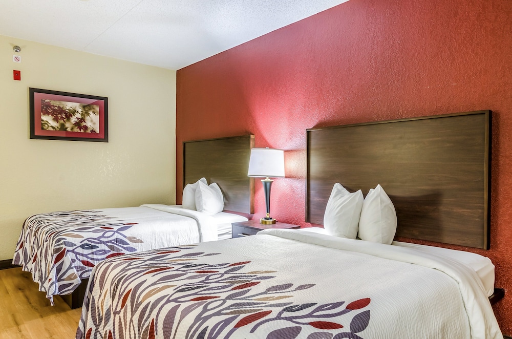 Red Roof Inn Conference Center Wichita Airport 14/36