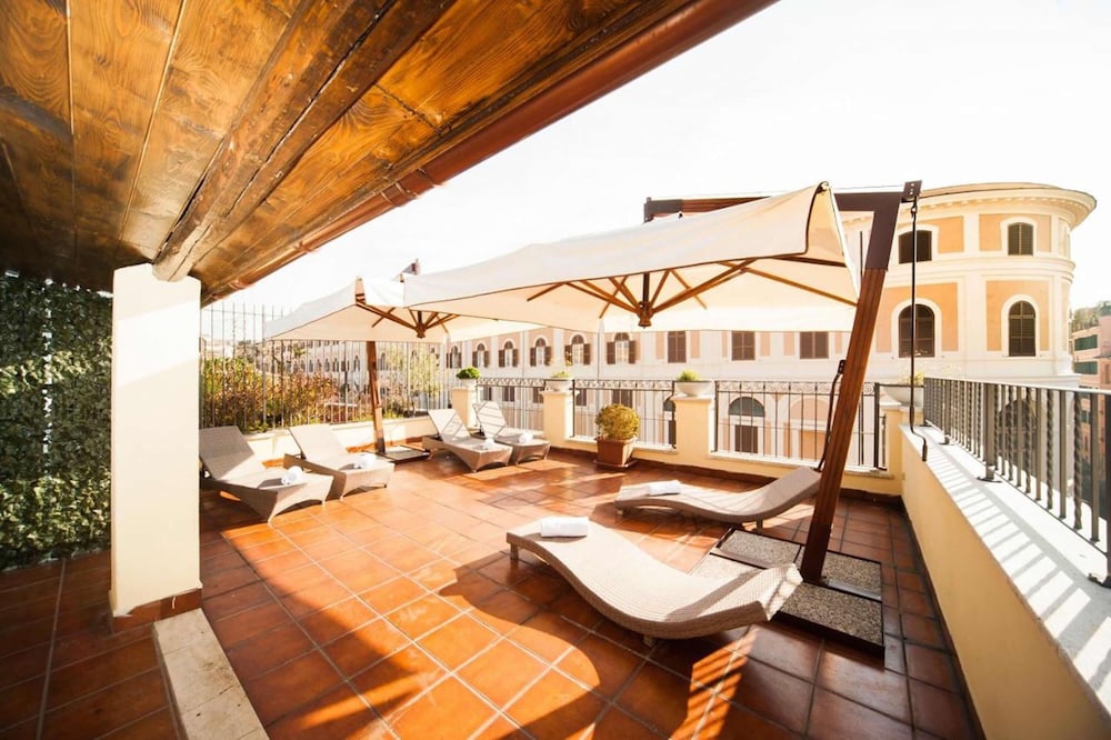 Relais Trevi 95 Boutique Hotel 48/74