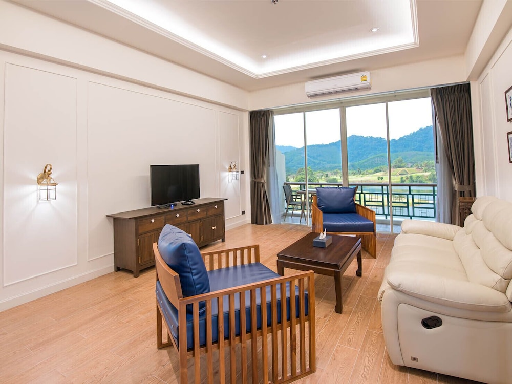 Katathong Golf Resort & Spa 24/50