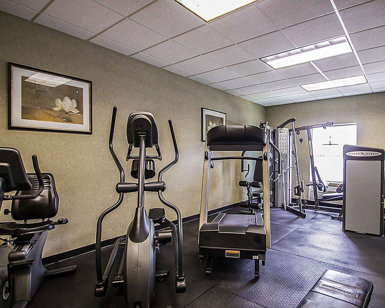 Quality Inn and Suites Fishkill South Near I-84 25/52