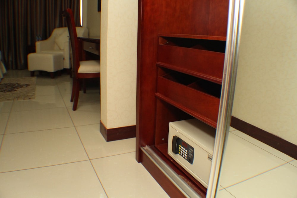 Lobby at Royal Nick Hotel, TEMA
