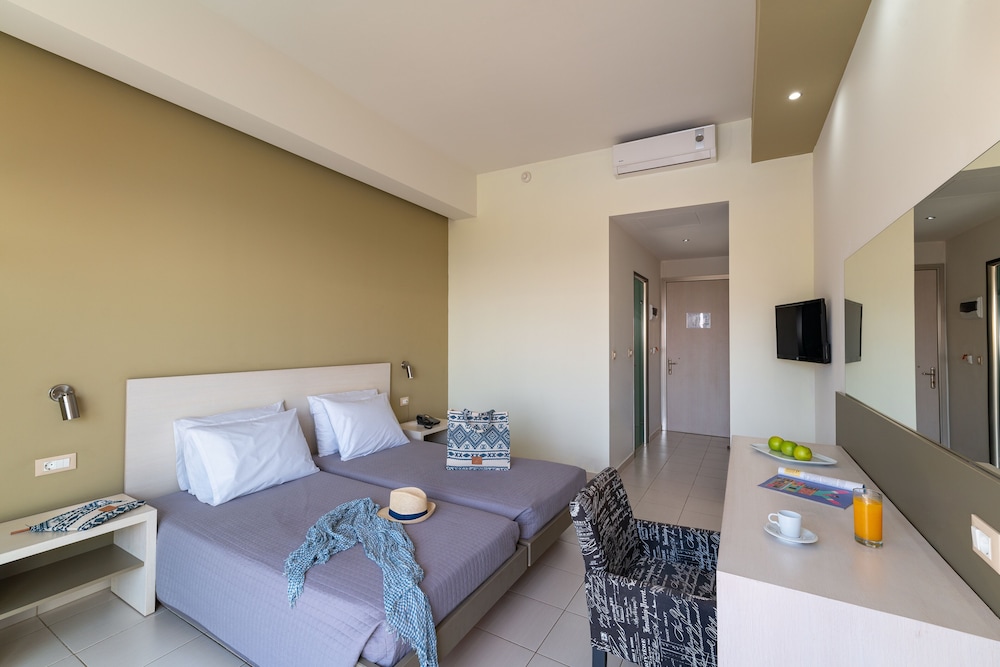 DOUBLE ROOM SUPERIOR GRADEN VIEW
