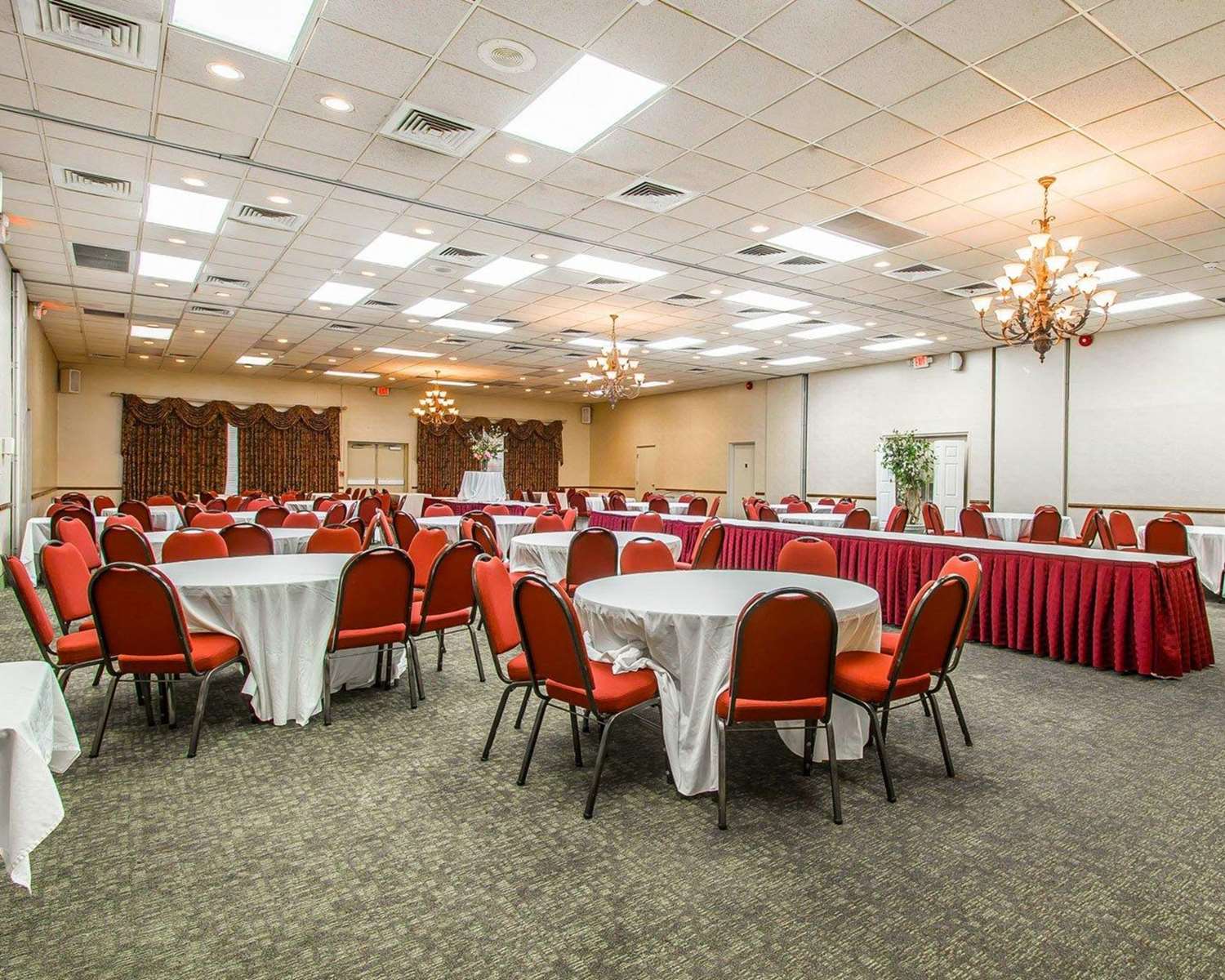 restaurant cafeteria