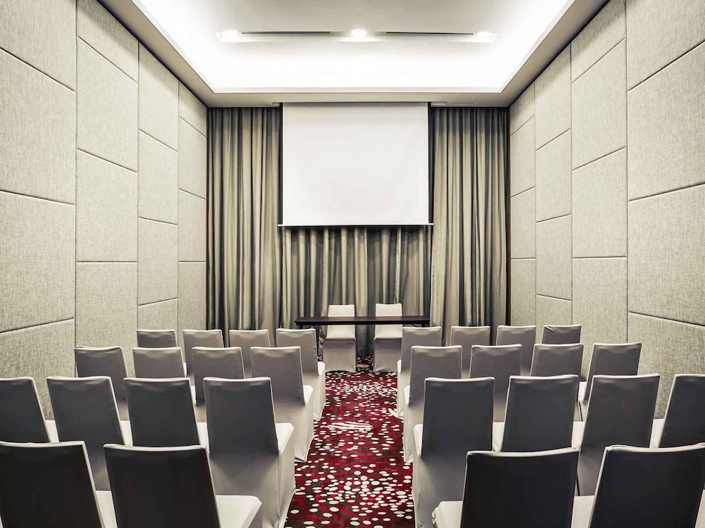 Mercure Kuala Lumpur Shaw Parade 65/69