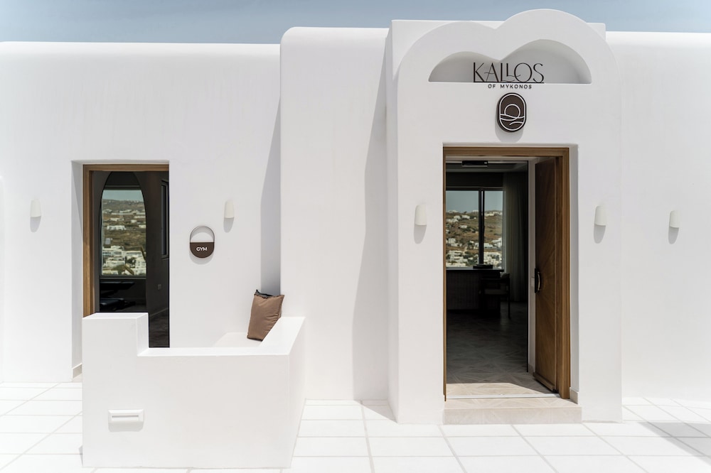 Kallos of Mykonos 6/50