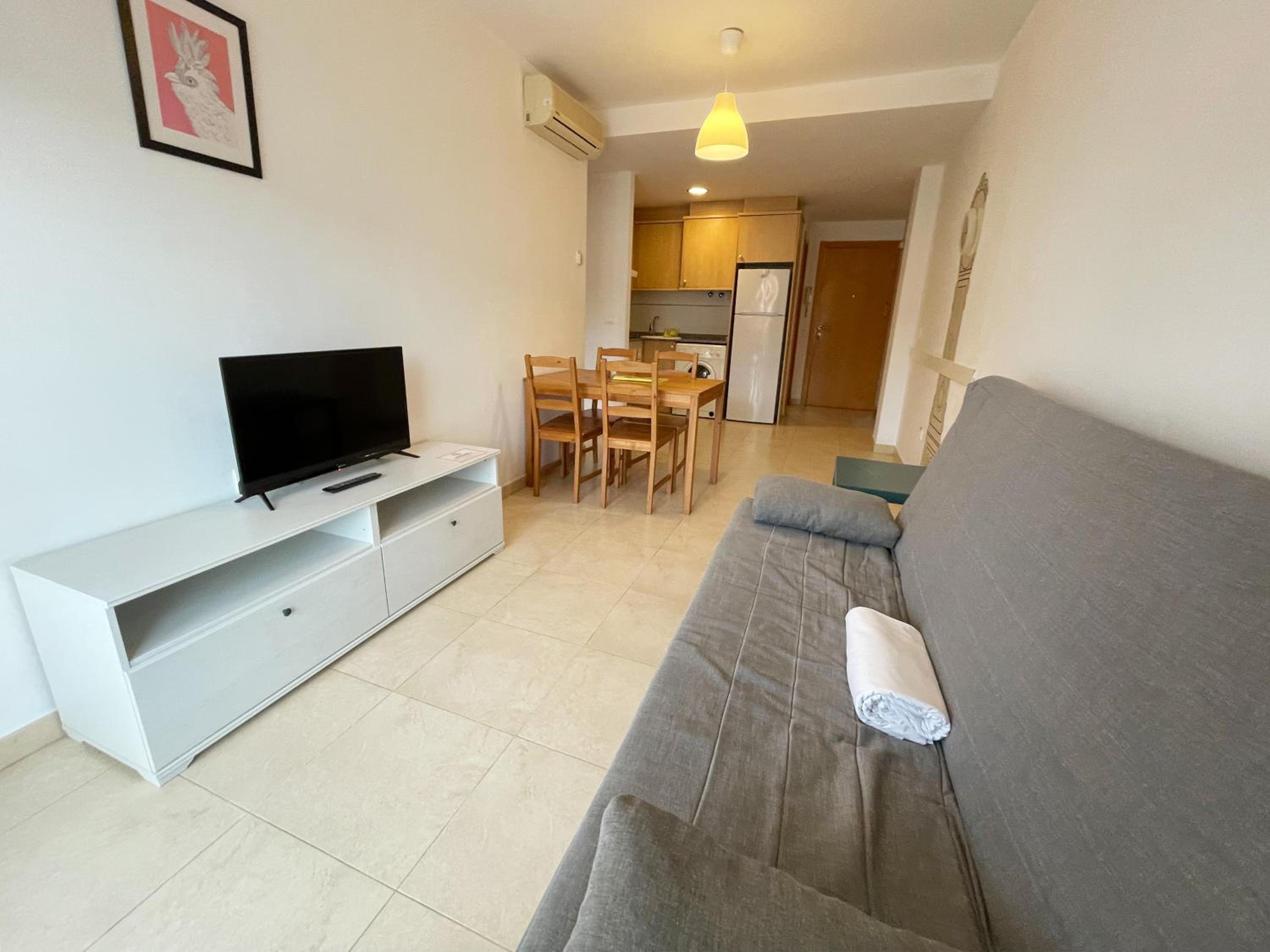 APARTAMENTOS LOS ALMENDROS 3000 13/26