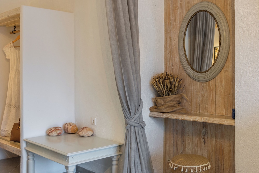 Vilos Suites 7/50