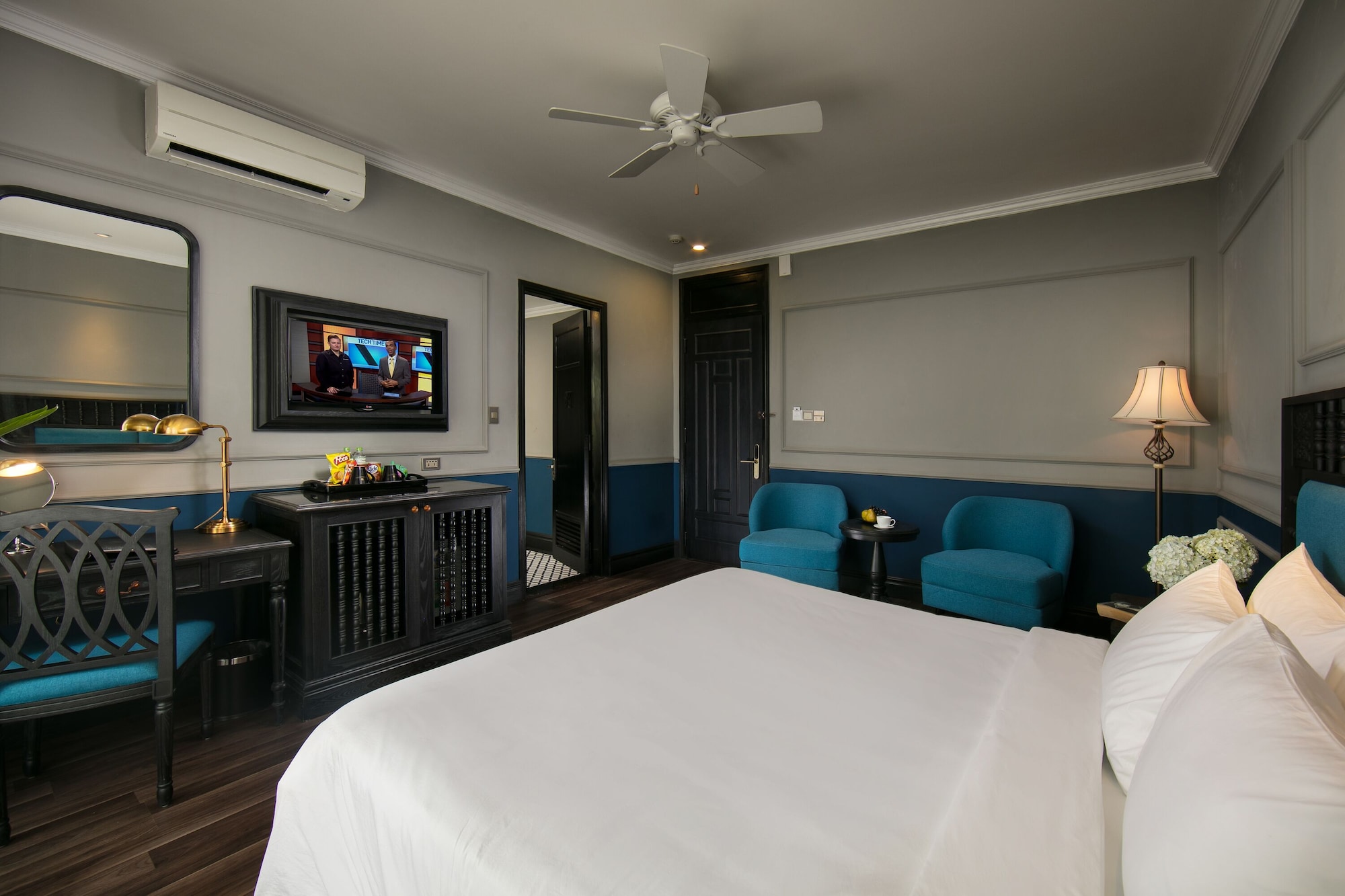 SUPERIOR, DOUBLE OR TWIN BED