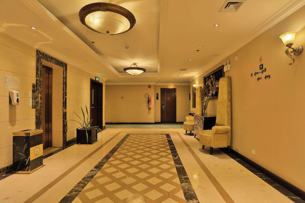 Lobby at Golden Tulip Addis Ababa, ADDIS ABABA