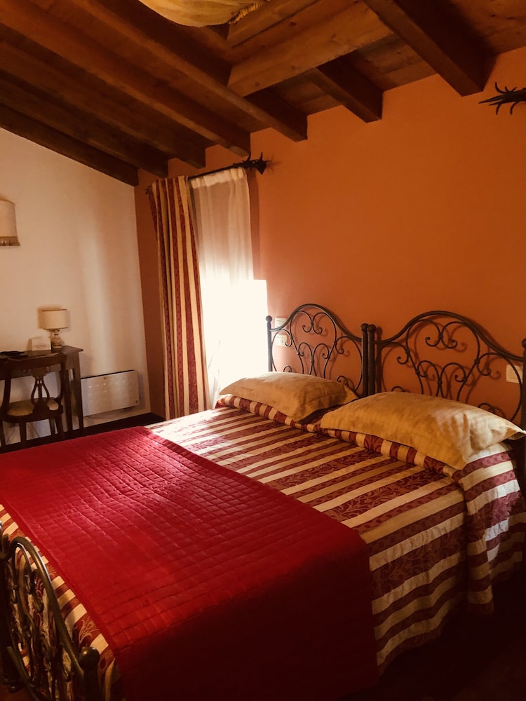 BASIC, SINGLE, DOUBLE BED