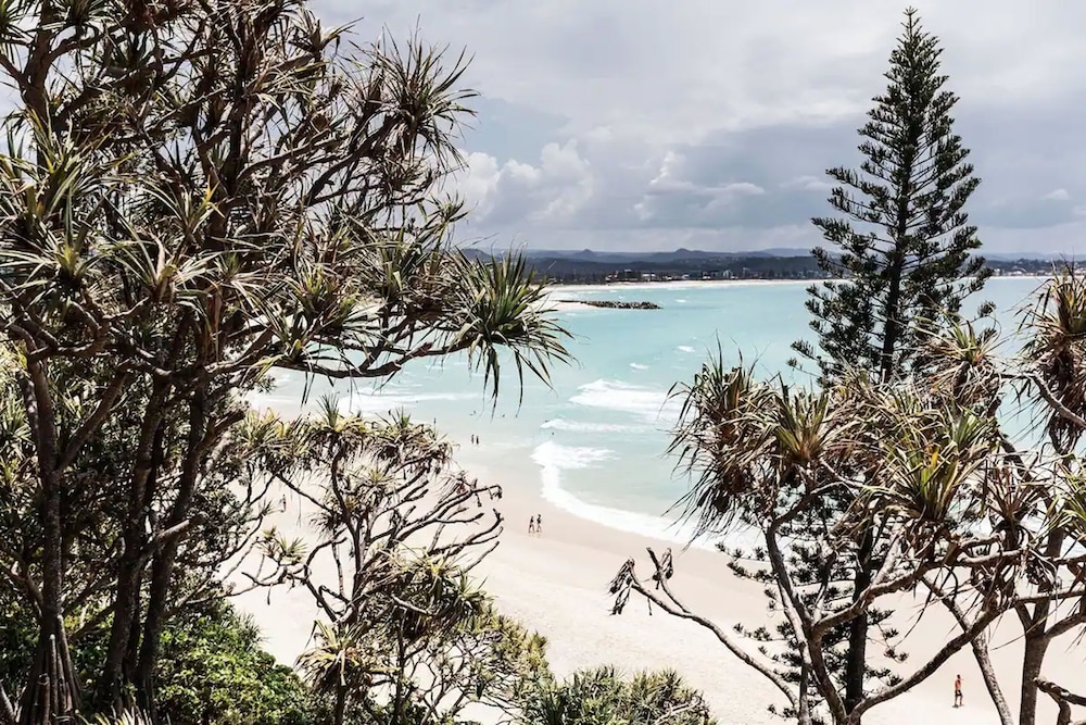 Greenmount Beach Resort 54/62
