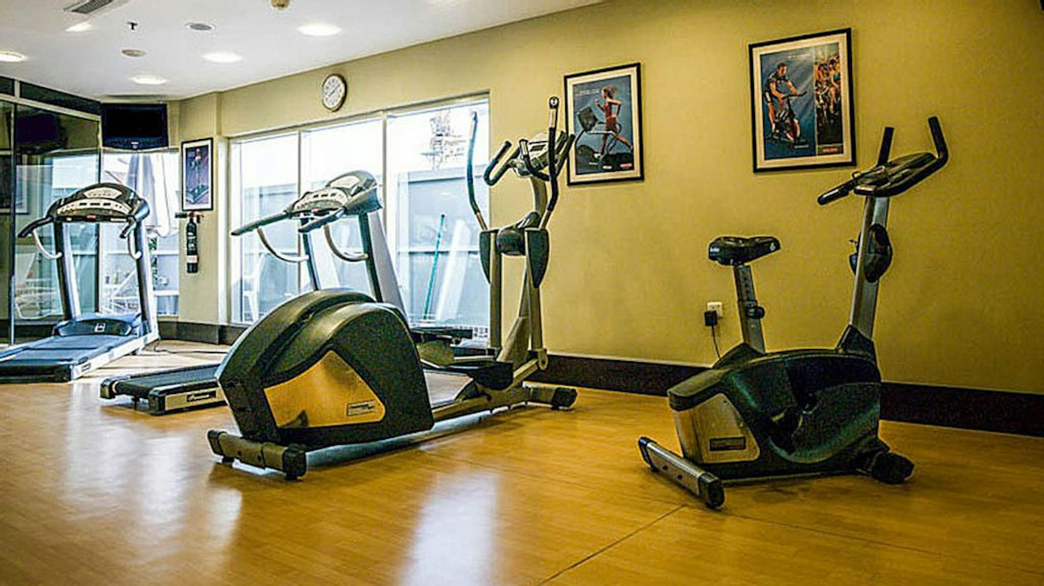 Executive Suites Abu Dhabi 30/50