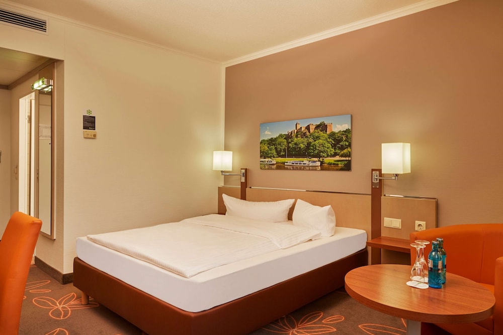 H+ HOTEL LEIPZIG HALLE 7/54