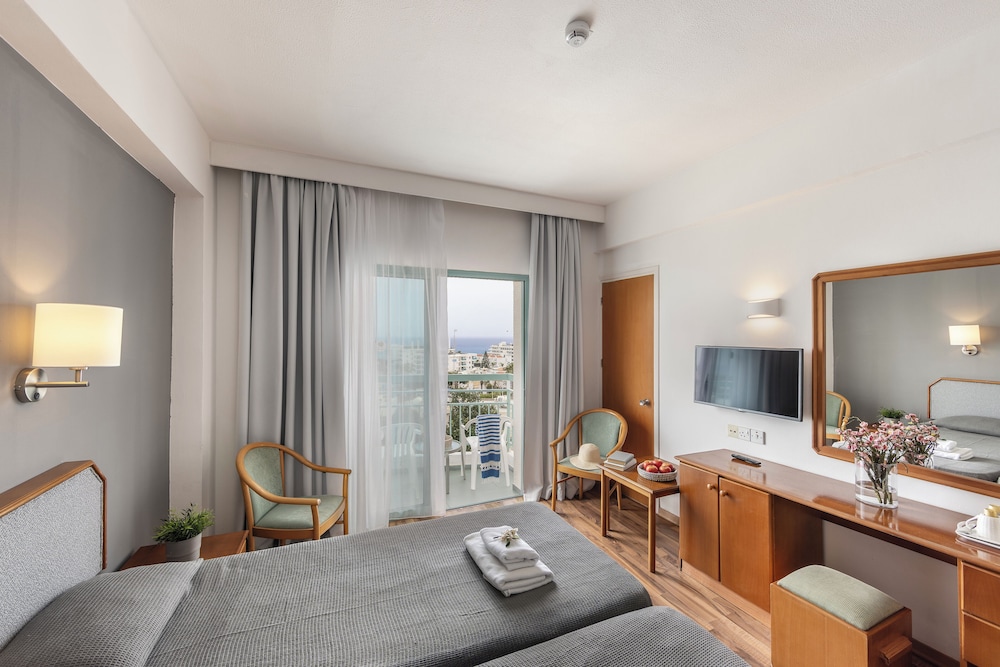 Antigoni Hotel 17/50