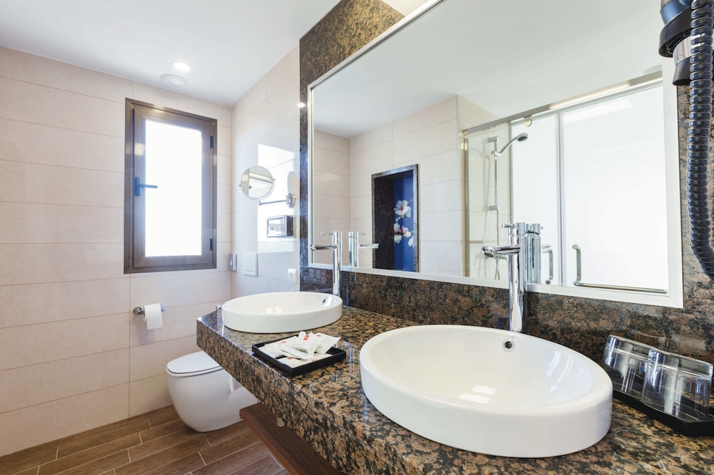 Hotel RIU Bravo 40/42