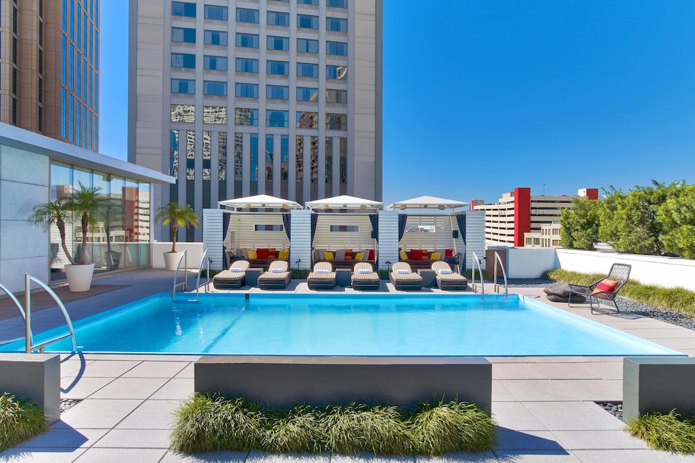 Le Meridien New Orleans