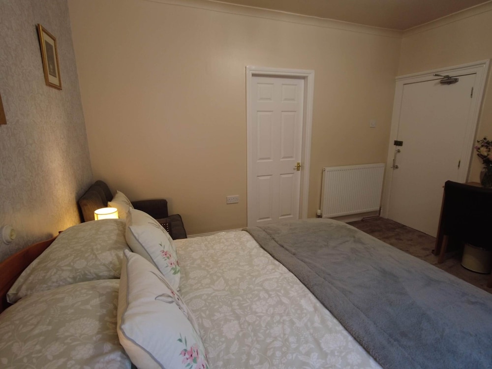 Inverardran Guest House 4/49