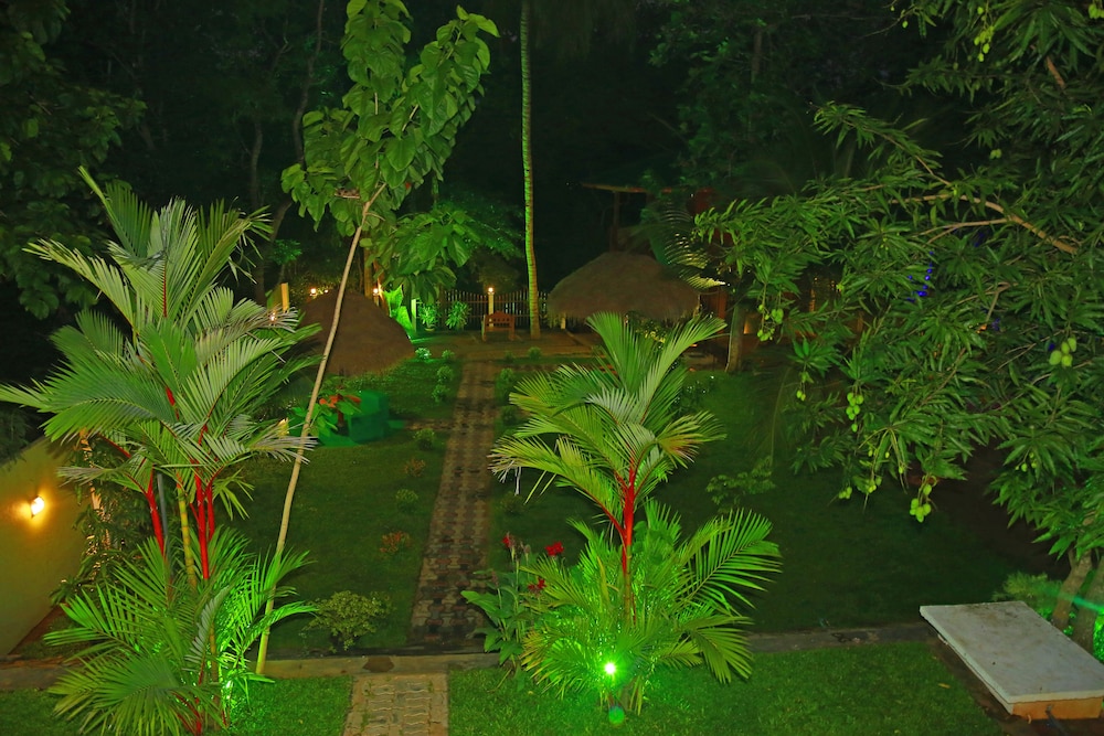 Yala Hotel River Front 31/39