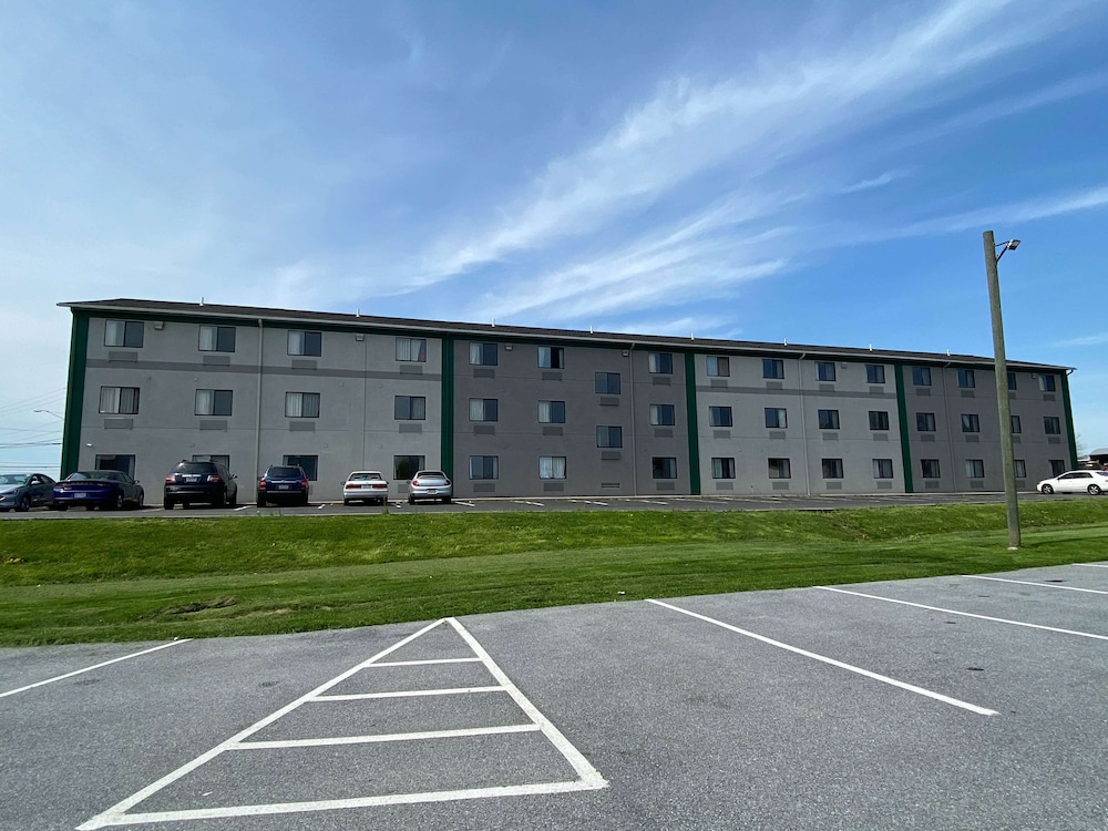 Motel6 Lancaster, PA 25/41