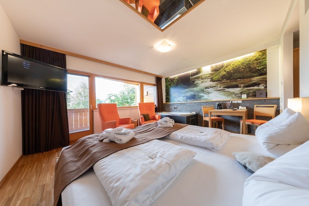 HOTEL ALMFRIEDEN 8/50