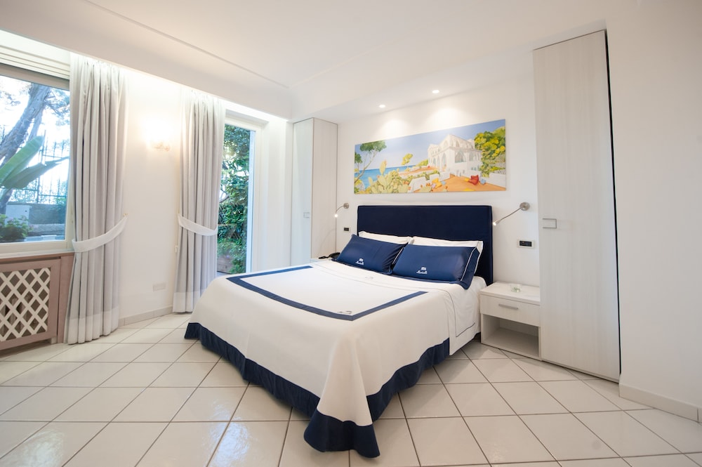 Villa Marinella 14/56