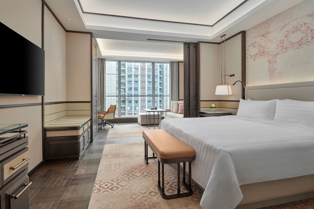 Shangri-La Qiantan Shanghai 17/50