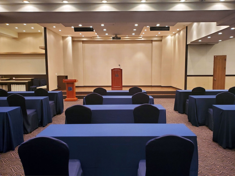 Eldis Regent Hotel 74/84