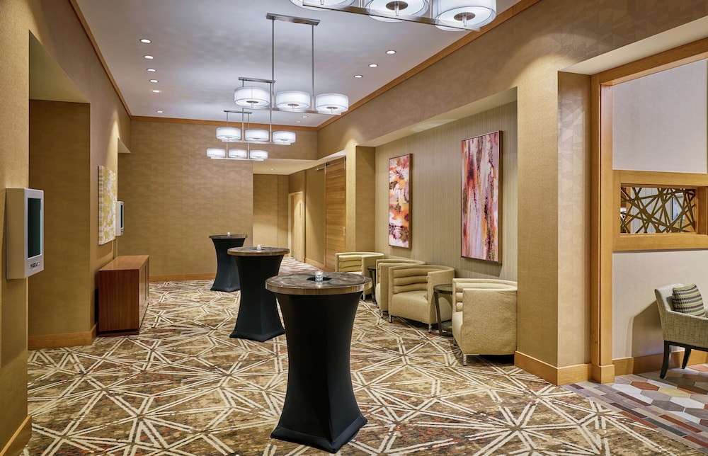 DoubleTree by Hilton Houston Intercontinental Airport 26/54