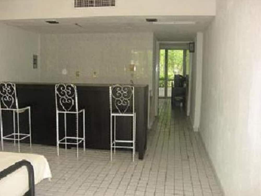 Villas Paraiso Hotel 3/32
