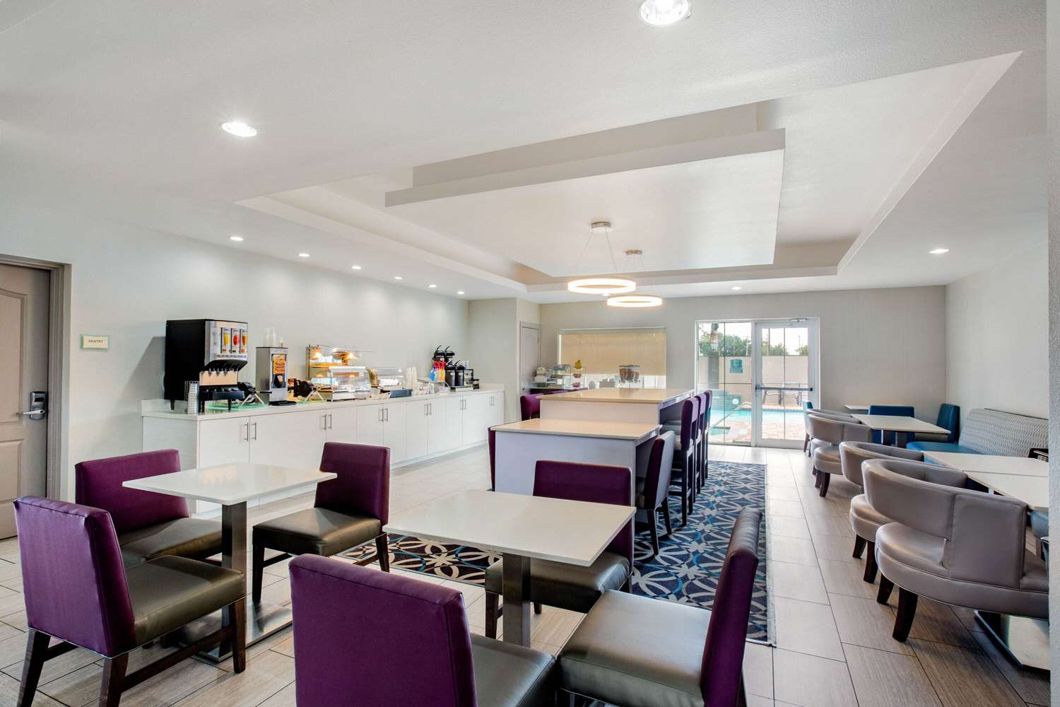 restaurant cafeteria