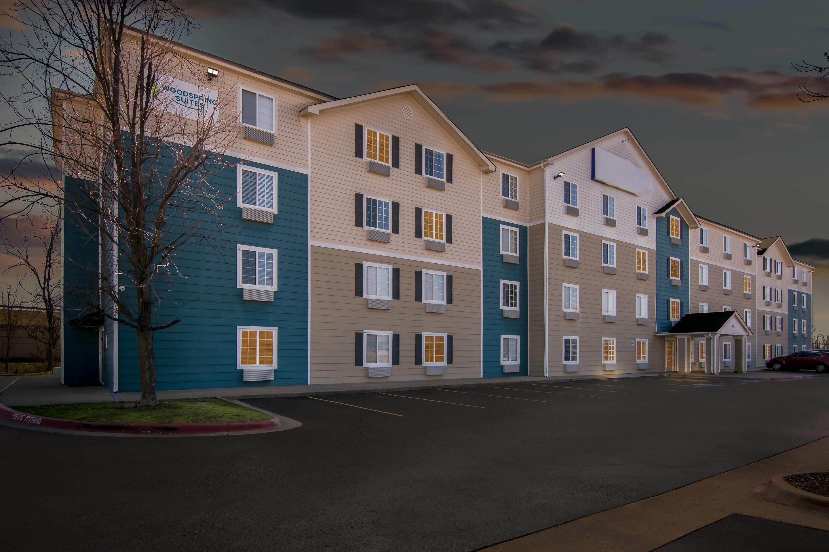 WoodSpring Suites Bentonville 36/38