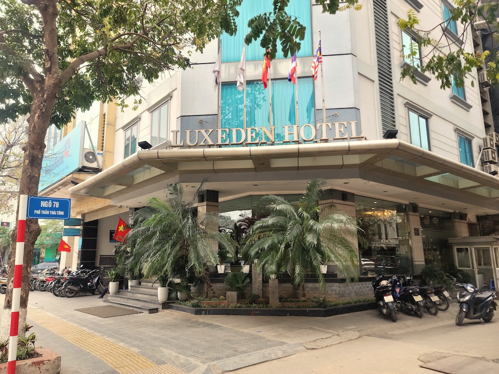 Luxeden Hotel 61/65