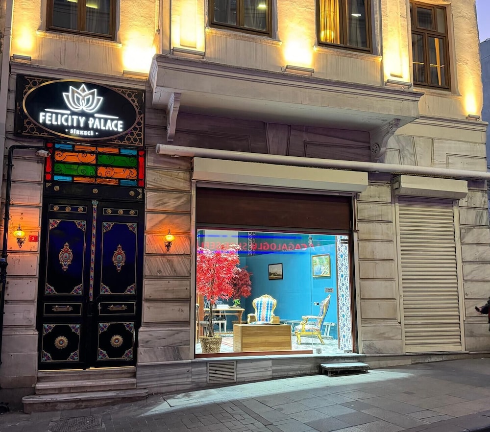 Felicity Palace Sirkeci 9/47