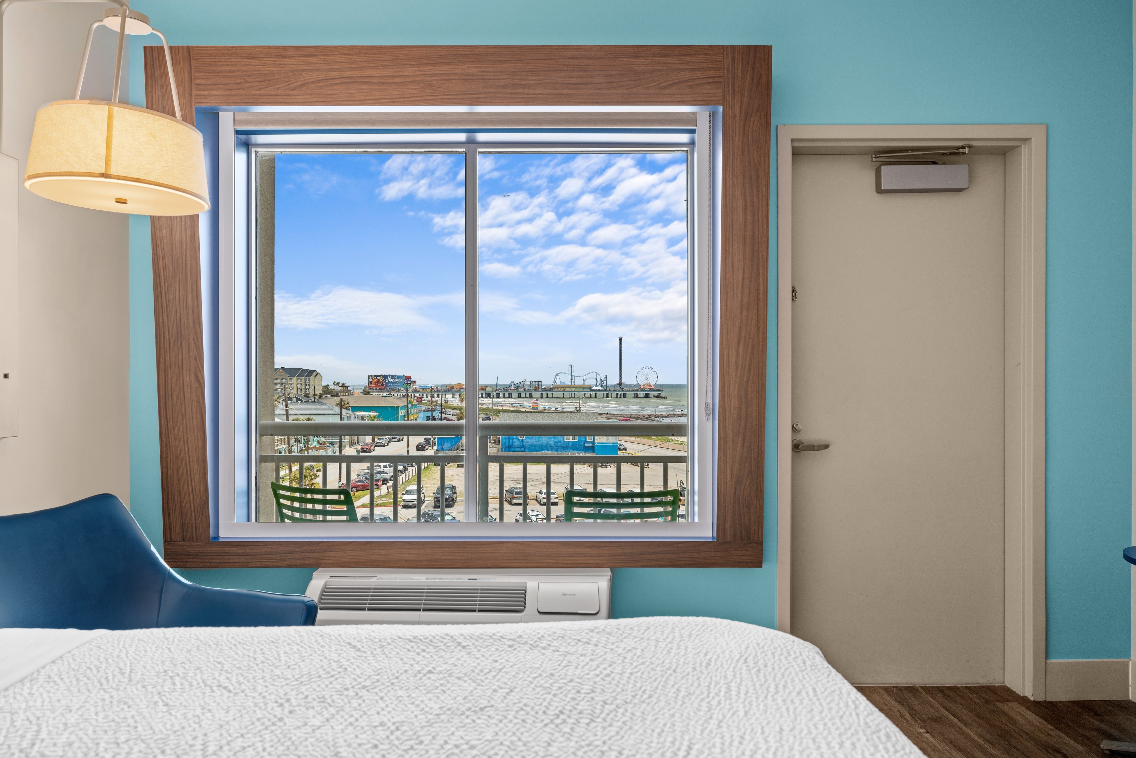 Holiday Inn Express Suites Galveston Beach 22/65