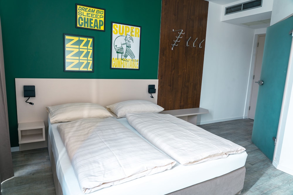 SLEEEP HOTEL Ansfelden 3/27