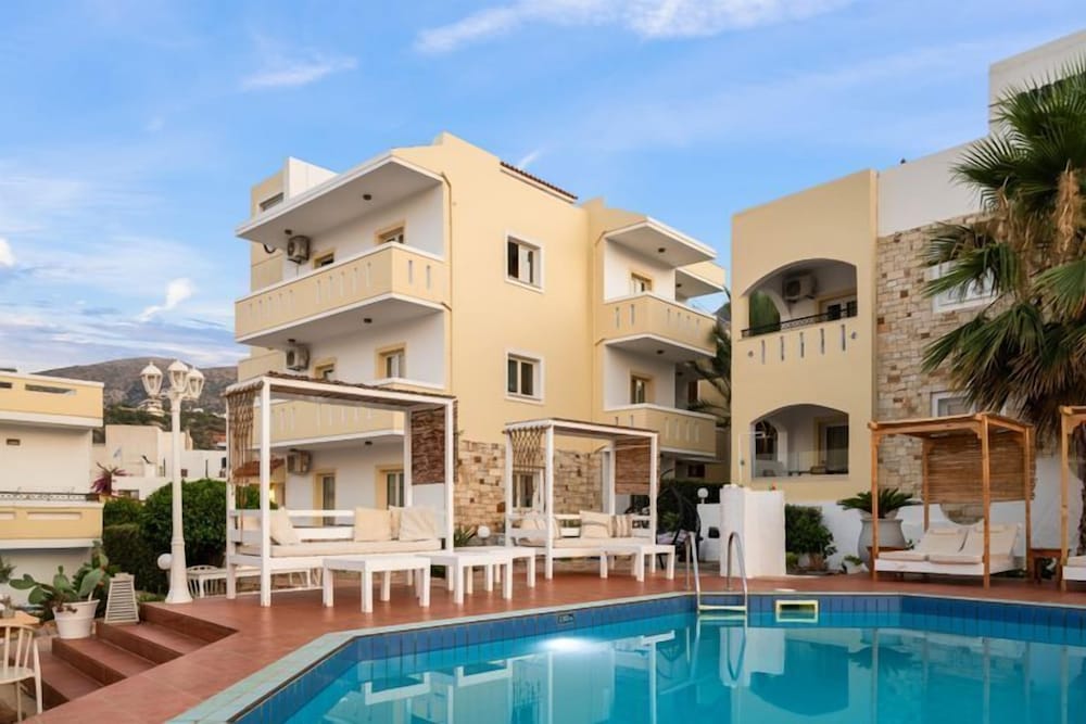 Nikos Apartments in HERSONISSOS
