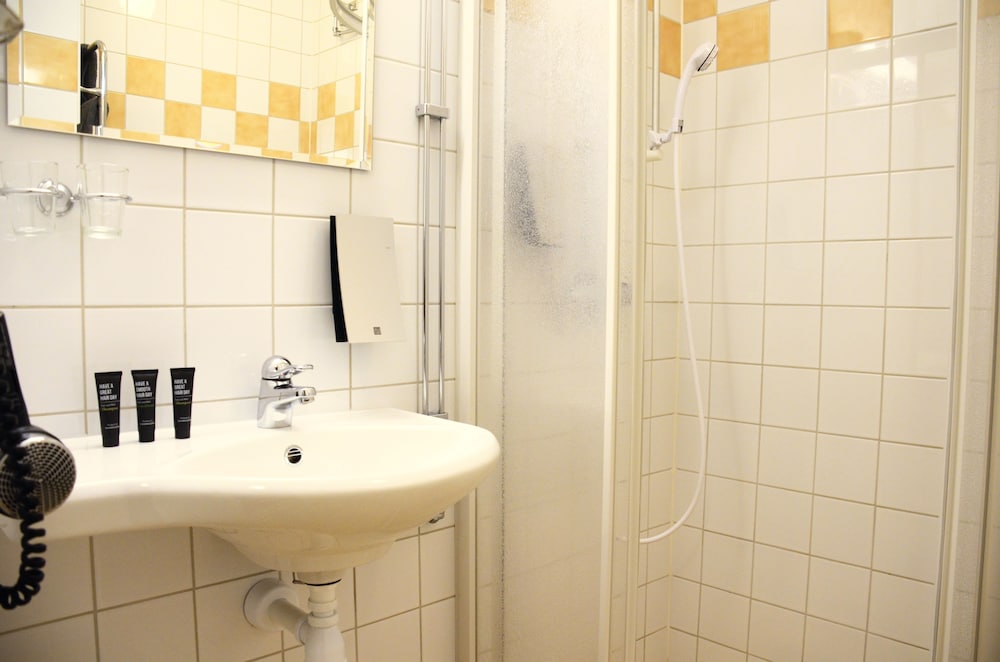 Home Hotel Etage 8/37