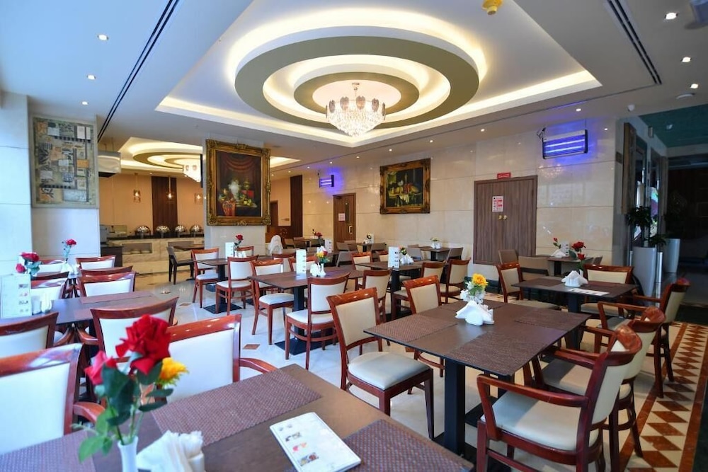 NEJOUM AL EMARATE HOTEL 44/49