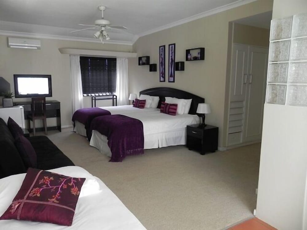 Kings Guest House 3/13