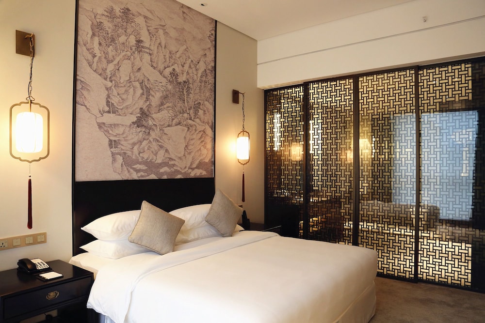Amitabha Hotel 15/47