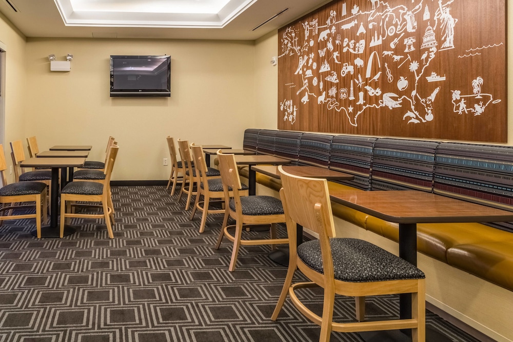 Towneplace Suites Dayton North 41/51