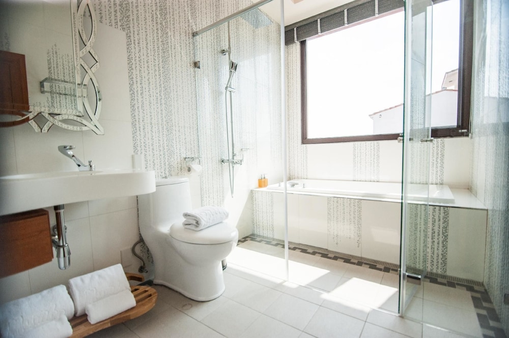Dreamer Boutique Hotel 50/50