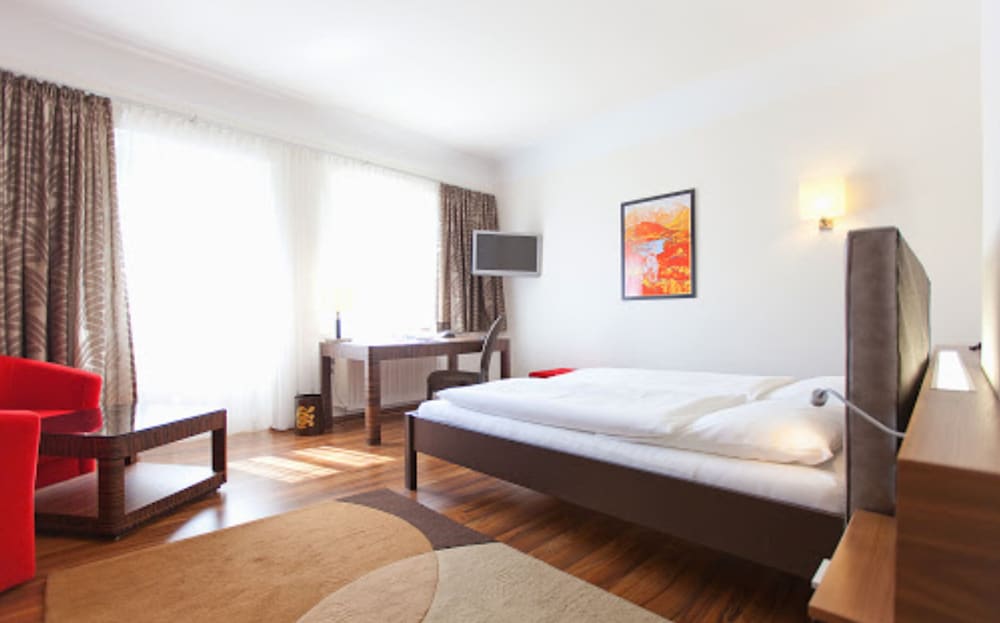 HOTEL MULLER 10/34