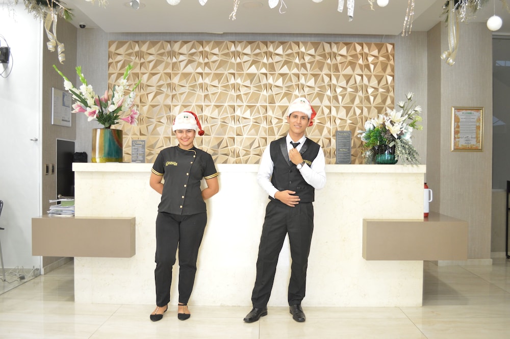 Hotel Andinos Plaza 1/48
