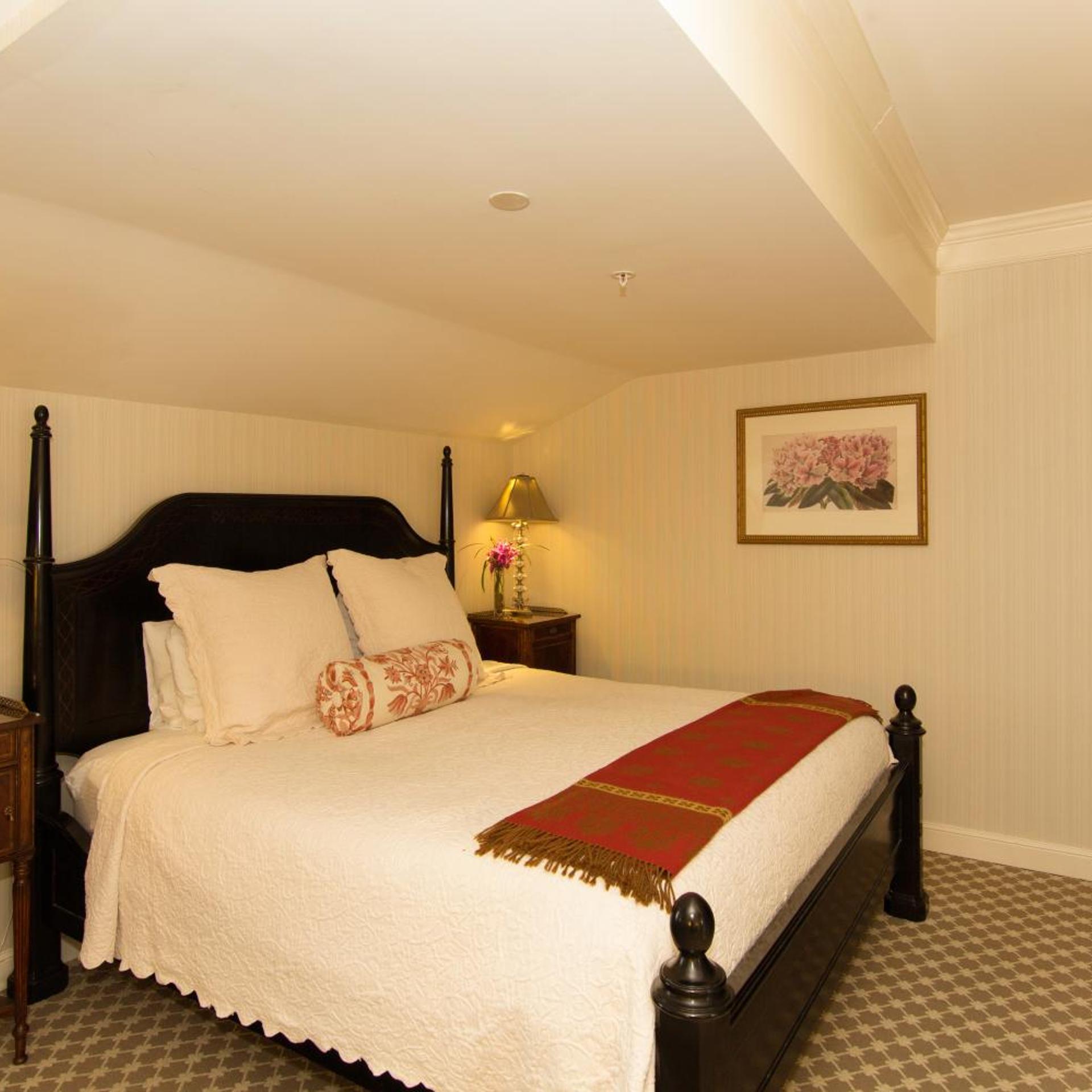 Deluxe, King Bed
