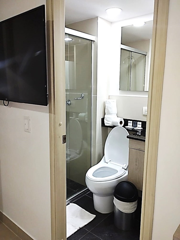 Suite Comfort Hotel 65/65